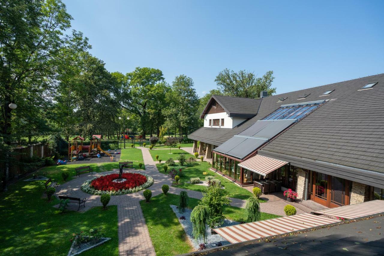 Hotel Badura Wadowice Exteriér fotografie